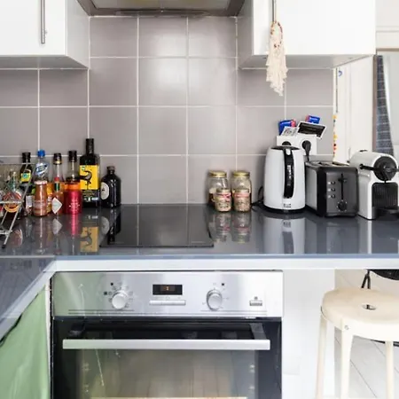 Apartament Nice Studio Close To The Canal Saint-Martin